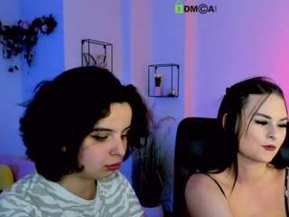 karla-pink
