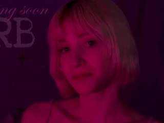 karla-pink