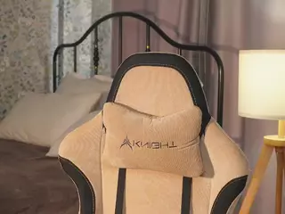 TaiteHails's Live Sex Cam Show