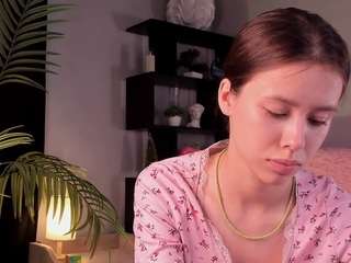 10veon10ve Live Webcam on CamSoda