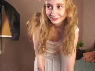 ElviaDunkum's Live Sex Cam Show