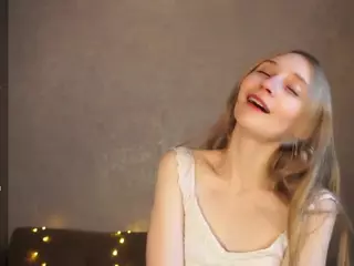 ElviaDunkum's Live Sex Cam Show