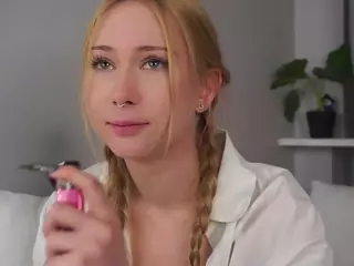 ElwynaHeckler's Live Sex Cam Show
