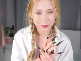 ElwynaHeckler's Live Sex Cam Show