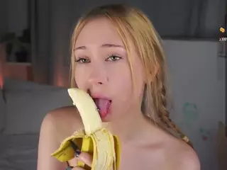 ElwynaHeckler's Live Sex Cam Show