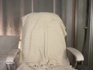ElwynaHeckler's Live Sex Cam Show