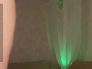 LoisBuff's Live Sex Cam Show