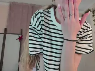 MaureenGambell's Live Sex Cam Show