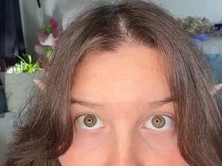 PollyGross live cam preview