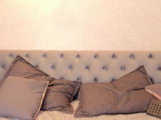 magic-scarlet Live Webcam on CamSoda