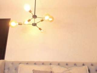 magic-scarlet webcam