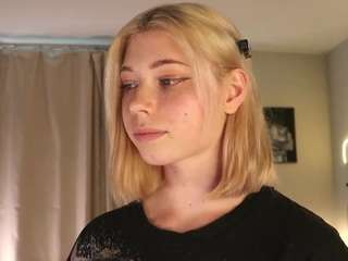 erlinafulwood Live Webcam on CamSoda