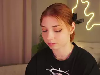 Emi's Live Sex Cam Show