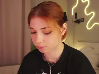 Emi's Live Sex Cam Show