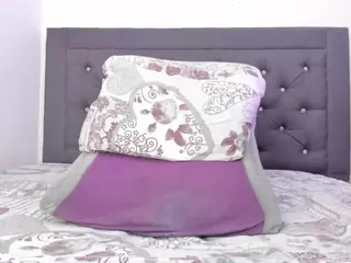 LoriiMartinez's Live Sex Cam Show