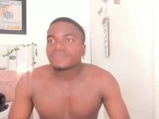 adry-morris's CamSoda show and profile