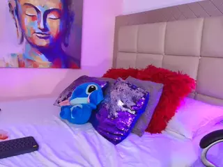 sophiie-smith's Live Sex Cam Show