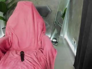 nikicutes webcam model
