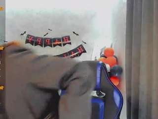 nikicutes webcam