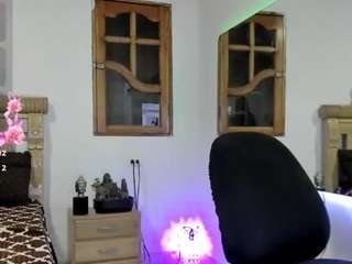 oriana-hanks live cam profile