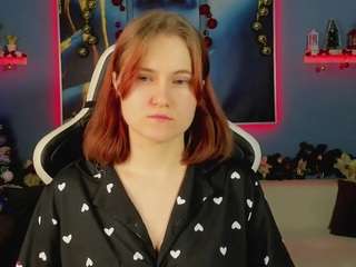 ronifox's CamSoda show and profile