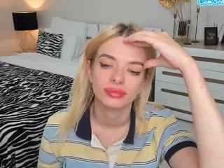 AdeleArt's Live Sex Cam Show