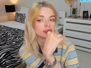 AdeleArt's Live Sex Cam Show