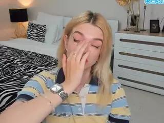 AdeleArt's Live Sex Cam Show