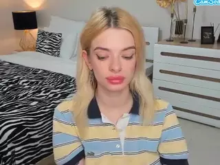 AdeleArt's Live Sex Cam Show