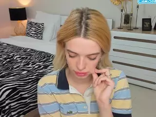 AdeleArt's Live Sex Cam Show