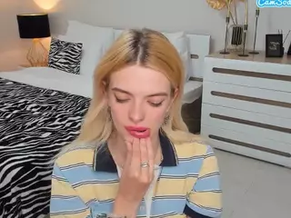 AdeleArt's Live Sex Cam Show