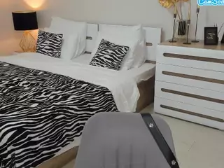 AdeleArt's Live Sex Cam Show