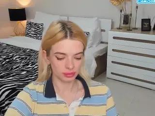 AdeleArt's Live Sex Cam Show