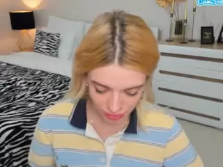 AdeleArt's Live Sex Cam Show
