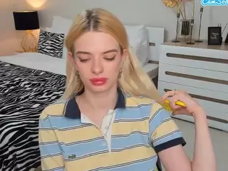 AdeleArt's Live Sex Cam Show
