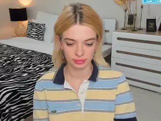 AdeleArt's Live Sex Cam Show