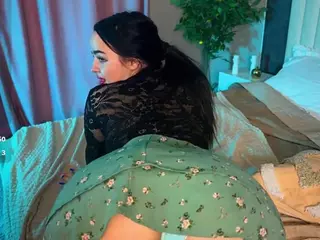 Meowrora's Live Sex Cam Show