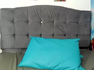 ZarayBlanket's Live Sex Cam Show