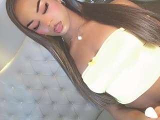 carlyndarlenis Live Webcam on CamSoda