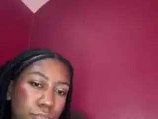 Yummyluvsme's Live Sex Cam Show