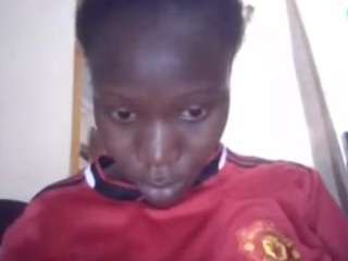 sexyybutty's CamSoda show and profile