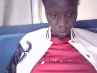 sexyybutty's CamSoda show and profile