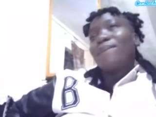 sexyybutty webcam model