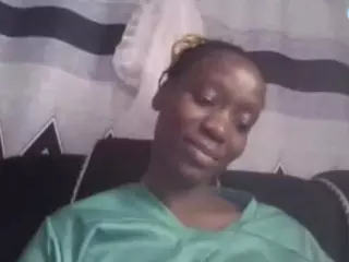 Sexyybutty's Live Sex Cam Show
