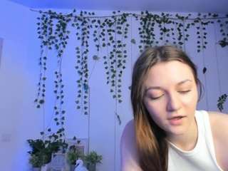 miavixxen Live Webcam on CamSoda