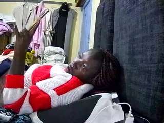 prettyaisha, female webcam model,  years old, on live webcam