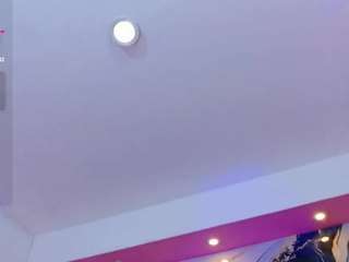 hotiergirl Live Webcam on CamSoda