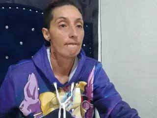anyu1306's Live Sex Cam Show