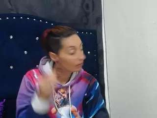 anyu1306's Live Sex Cam Show
