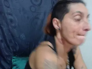 anyu1306's Live Sex Cam Show